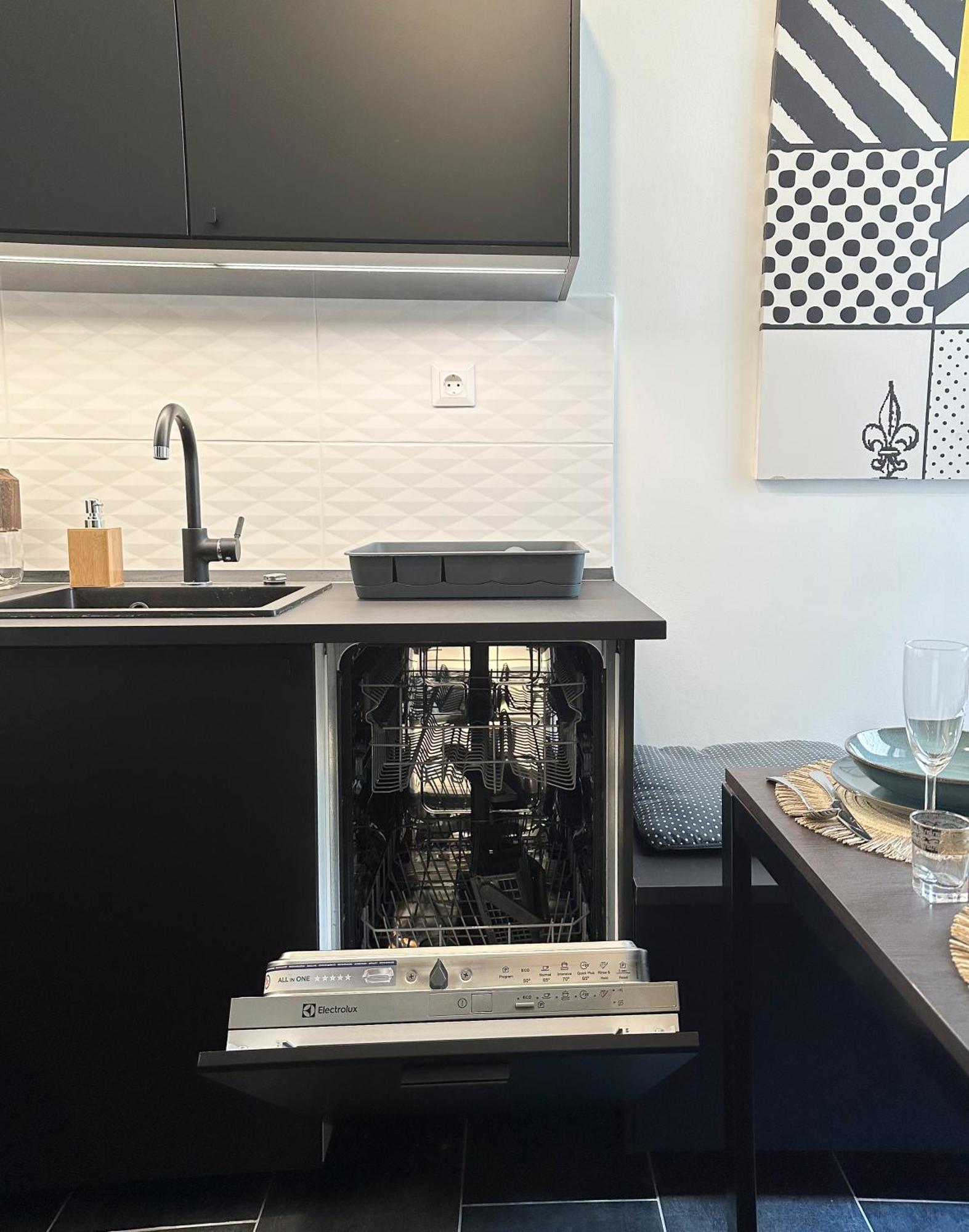 R&R Central Apartment Budapest Ngoại thất bức ảnh