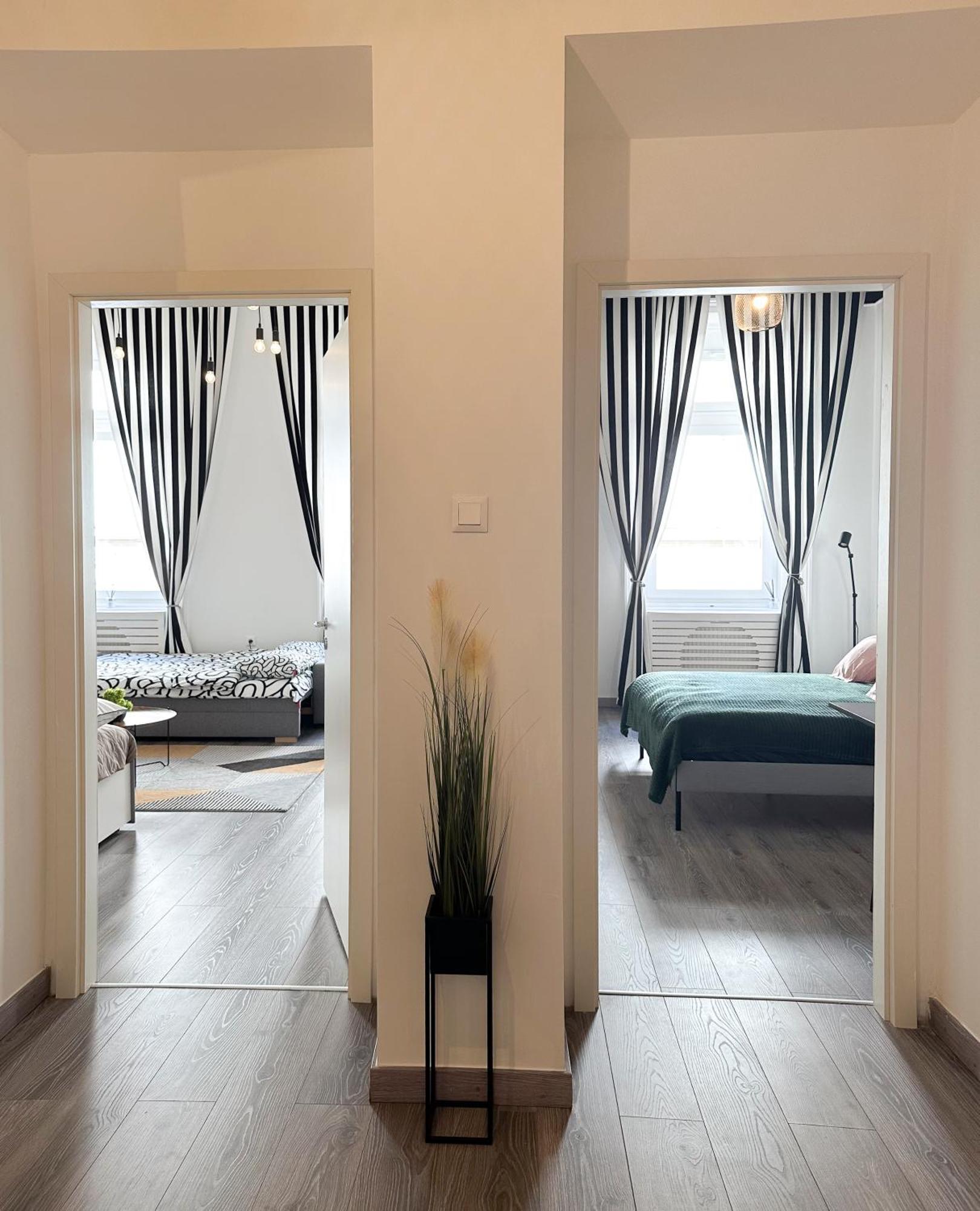 R&R Central Apartment Budapest Ngoại thất bức ảnh